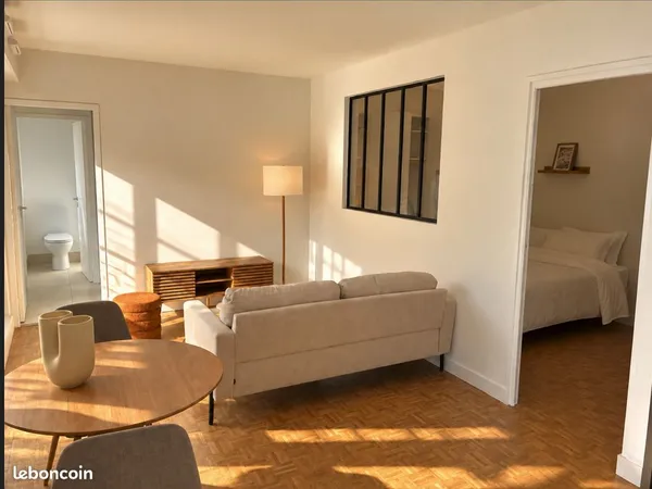 Studio 1 pièce 37 m²