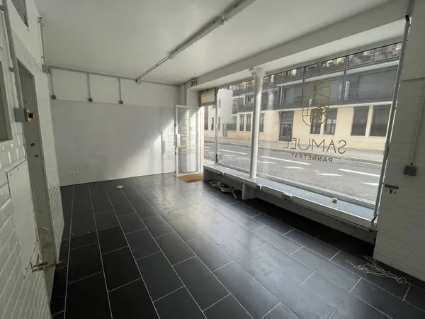 Local commercial 30 m²
