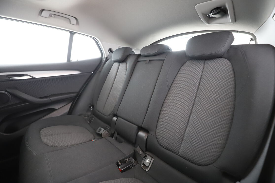 BMW X2 xDrive25e Business Design BVA6 — photo 13