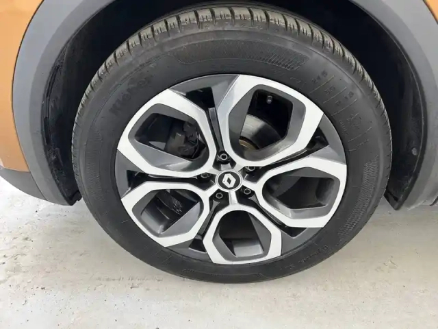 Renault Captur tce 90 - 21 — photo 28