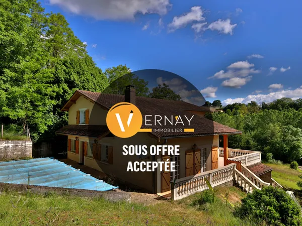 Maison de Type 4 - 149 m2 habitables - Terrain 12950m2