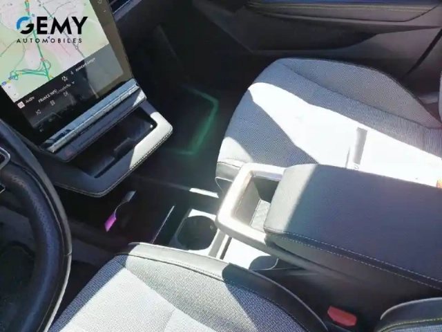 Renault Megane e-tech ev60 220 ch super charge — photo 12