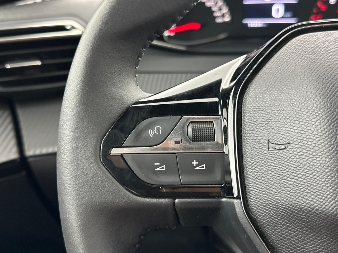 Peugeot 2008 100 s&s bvm6 style — photo 20