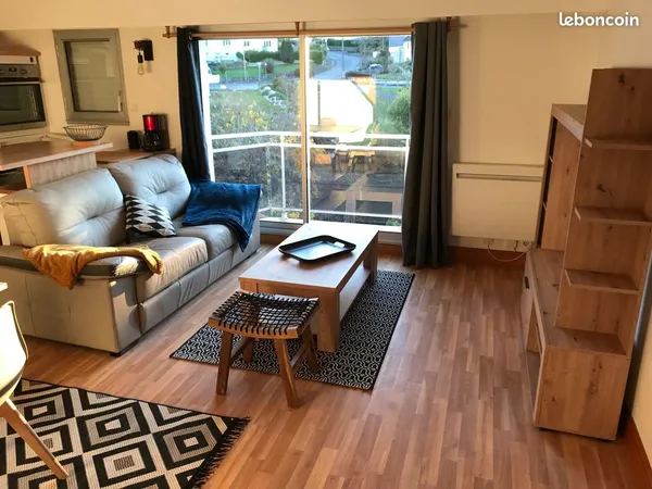 Loue T2 Duplex 37m2 Quimper Kerfeuntuen