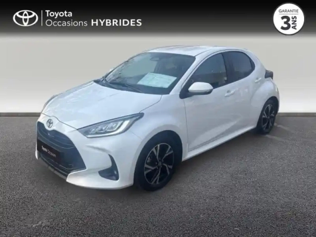 Toyota Yaris 116h design 5p mc24