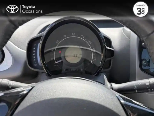 Toyota Aygo 1.0 vvt-i 72ch x-play 5p my20 — photo 14