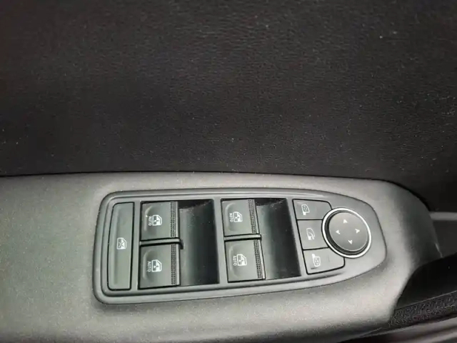 Renault Captur blue dci 95 — photo 14