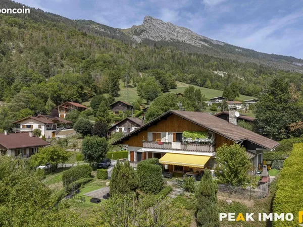 Maison 8 pièces 212 m²