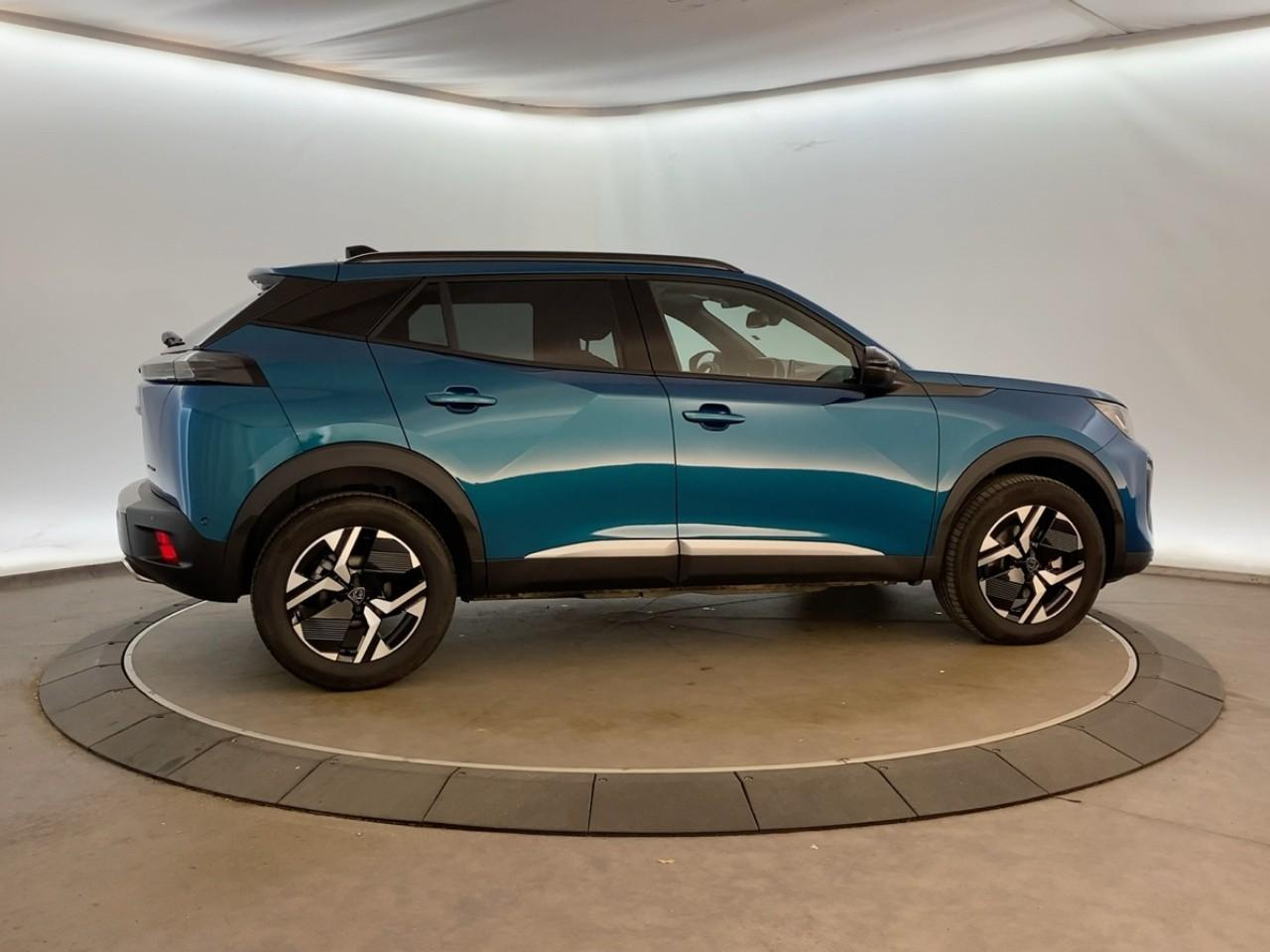 Peugeot 2008 hybrid 145 ch e-dcs6 allure — photo 4
