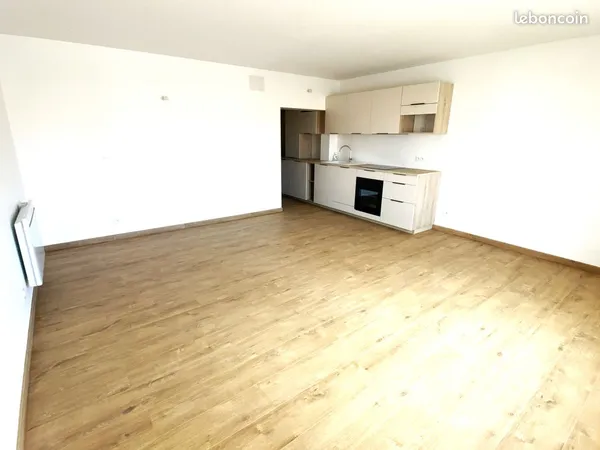 Appartement Hypercentre de Royan avec balcon