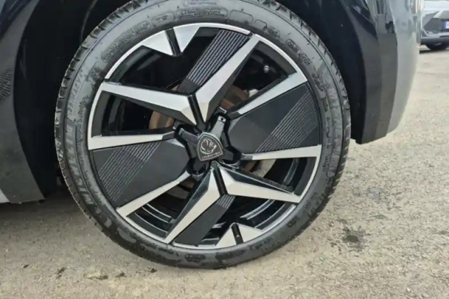 Peugeot 208 electrique 50 kwh 136ch — photo 36