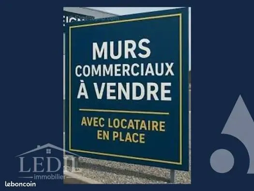 Bâtiment 250 m²