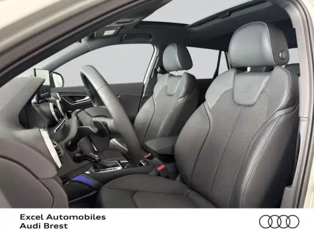 Audi Q2 35 tfsi 150ch s line plus s tronic 7 — photo 7