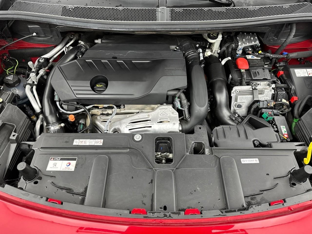 Peugeot 3008 hybrid 225 e-eat8 gt — photo 13