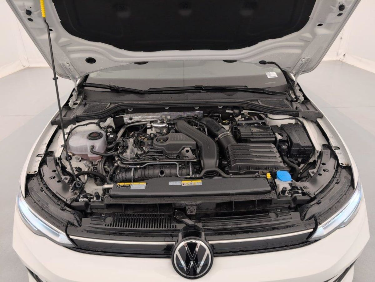 Volkswagen Golf 8 — photo 20