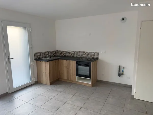 T3 60 m² entièrement rénové - Terrasse 25 m² - Proche CNPE du Bugey / Plaine de l'Ain