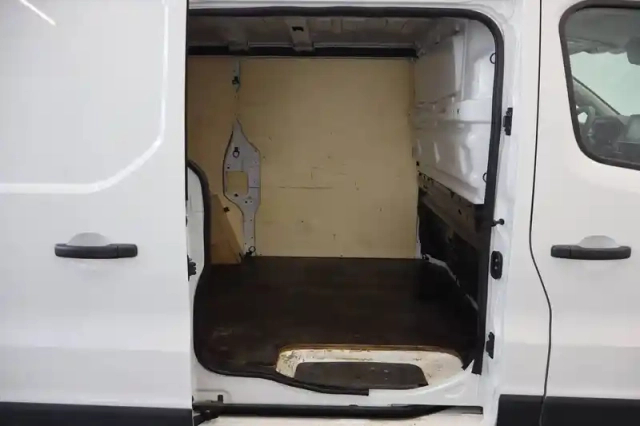 Renault Trafic fgn l1h1 2800 kg blue dci 130 — photo 105
