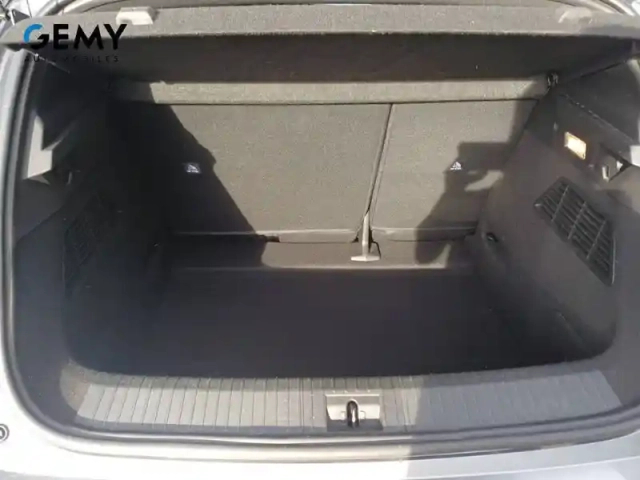 Renault Megane e-tech ev60 220 ch super charge — photo 6