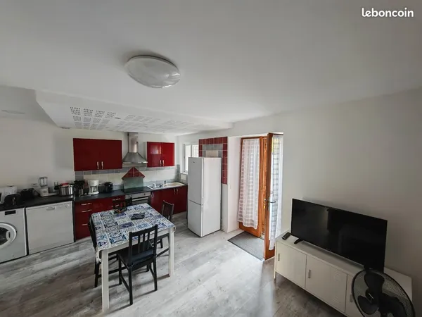 Appartement T2 de 35 m²+ terrasse et stationnement privatif