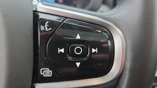 Volvo XC60 T6 Recharge 2.0 Ti 253 Plug in Hybrid 145 AWD Geartronic8 - Plus Style Dark – 2024 – 42063 km – Hybride rechargeable – Boîte Automatique — photo 30