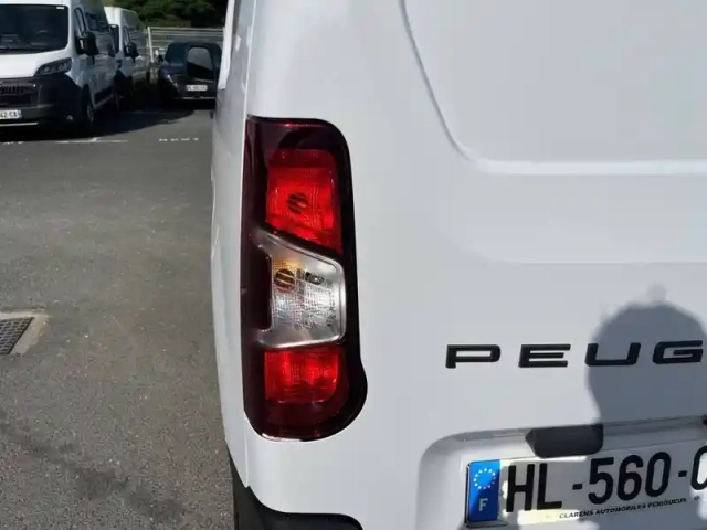 Peugeot Partner fgn diesel 100 ch m manuelle — photo 17
