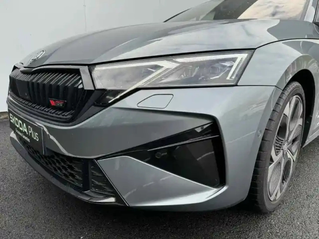 Skoda Octavia combi 2.0 tfsi 265ch rs dsg7 — photo 22