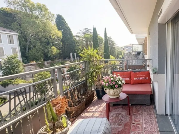 PUGET-SUR-ARGENS - DERNIER ETAGE ET PRESTATIONS CLE EN MAIN