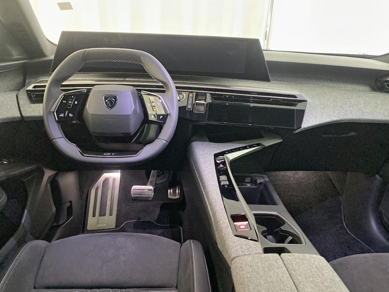 Peugeot 3008 plug-in hybrid 195 e-dcs7 gt — photo 8
