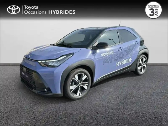 Toyota Aygo X 116h graphic