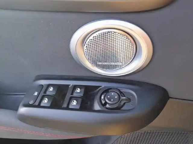 Alfa Romeo Tonale 1.5 hybrid 160 ch vgt tct7 tributo italiano — photo 20
