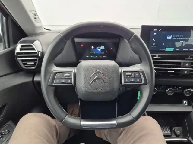 Citroën C4 e- 136 ch automatique — photo 16