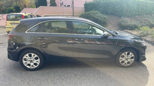 Kia Ceed 1.0 T-GDi 100 - Active – 2022 – 47851 km – Essence – Boîte Manuelle — photo 4