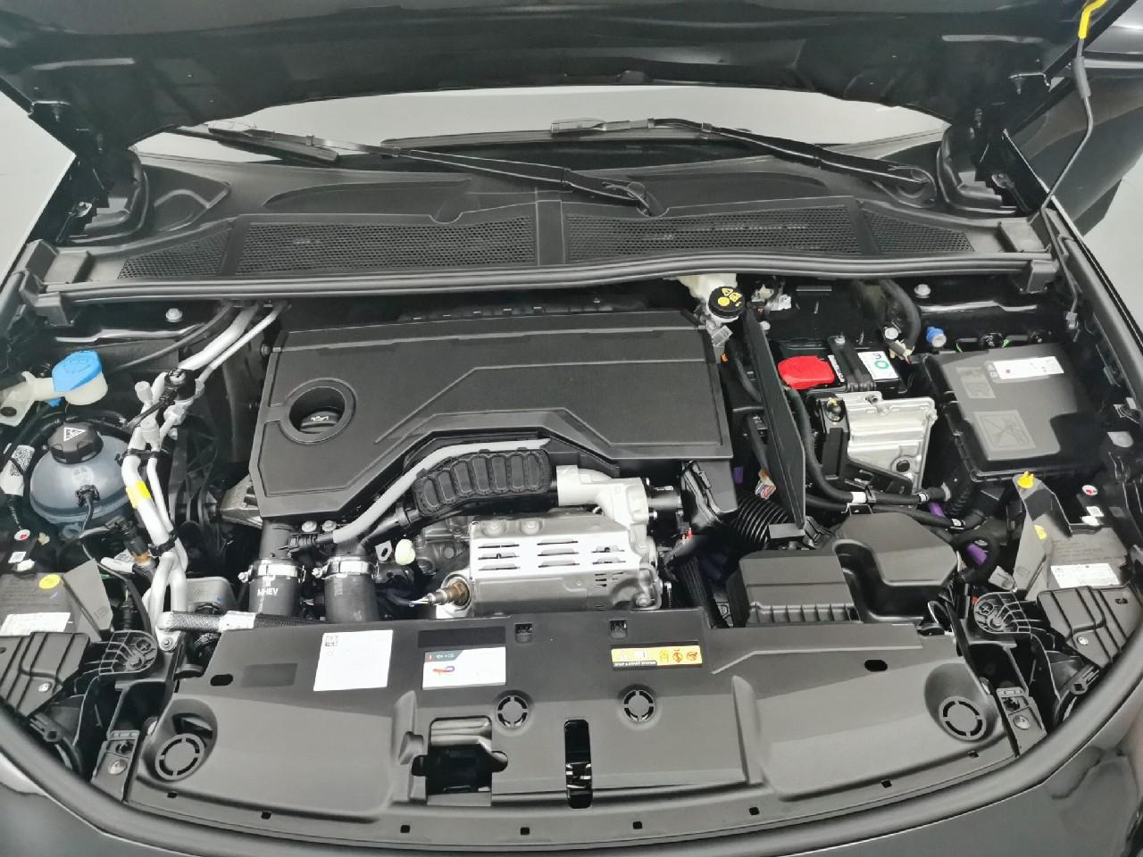 Peugeot 308 sw hybrid 145 e-dcs6 style — photo 15