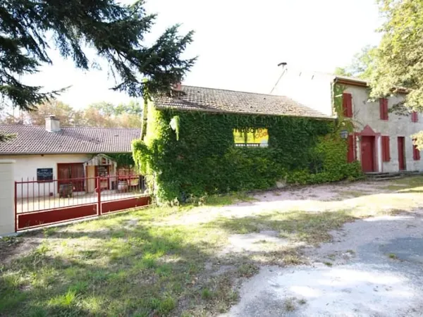 Maison 9 pièces 450 m²