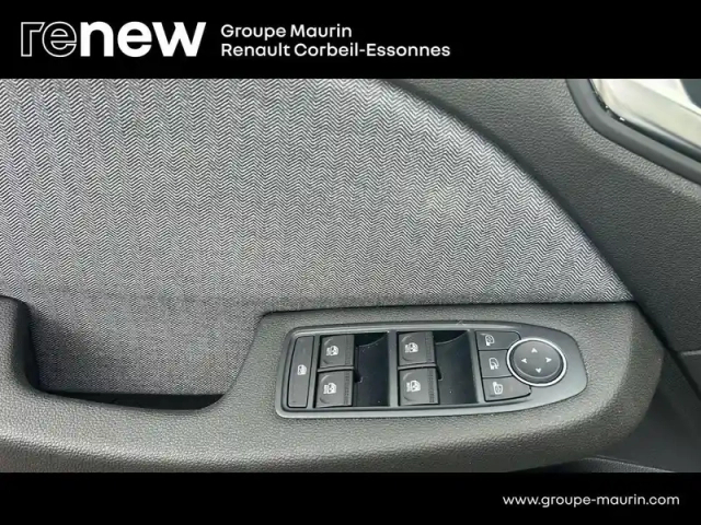 Renault Clio 1.0 tce 90ch techno - 25 — photo 15