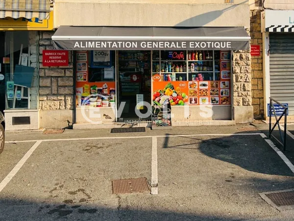 Locaux commerciaux - A VENDRE - 70 m² non divisibles