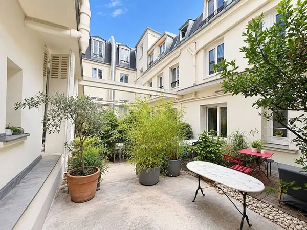 Appartement 1 pièce 56 m²