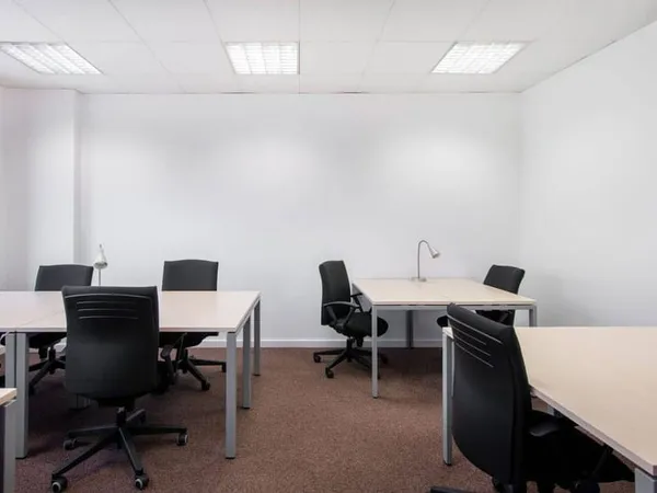 Bureau 100 m²