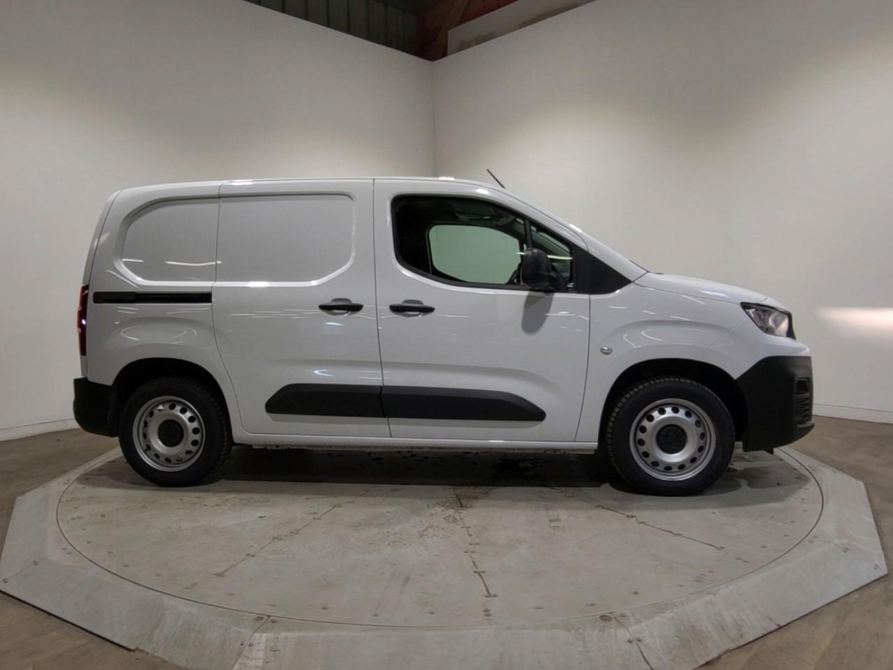 Peugeot Partner fourgon m 650 kg bluehdi 130 s&s eat8 — photo 6
