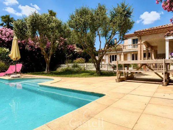 Villa 5 pièces 140 m²