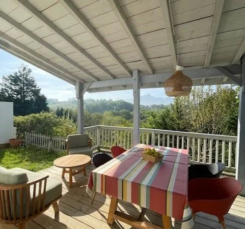 Appartement 3 P avec terrasse et jardin