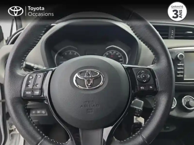 Toyota Yaris 70 vvt-i ultimate 5p — photo 13