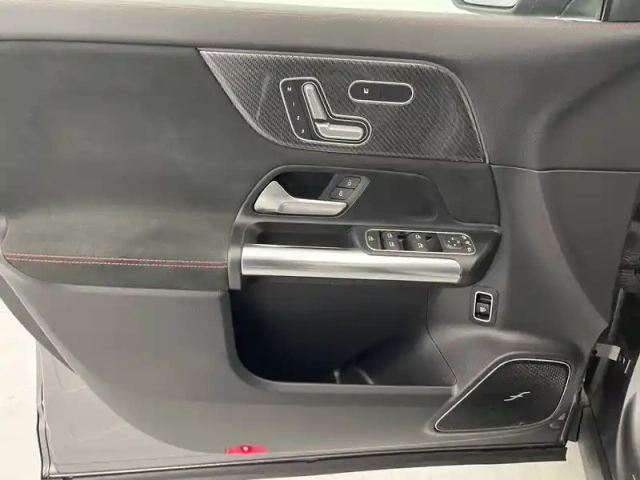 Mercedes Gla 220 d 8g-dct 4matic — photo 32