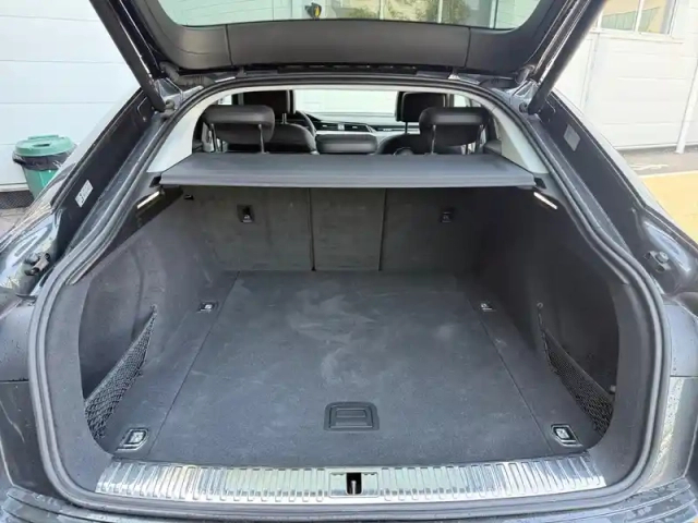 Audi E-Tron sportback 55 quattro 408 ch — photo 25