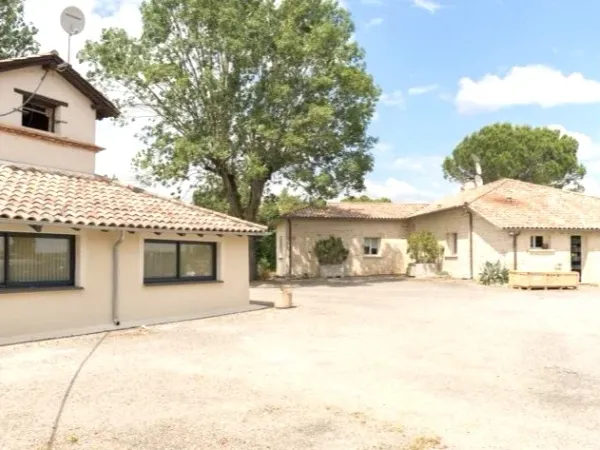 Propriété 8 pièces 310 m²