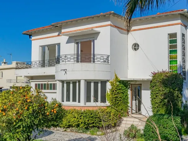 Villa 5 pièce(s) 141.67 m2 secteur Bouches du Loup à Villeneuve Loubet