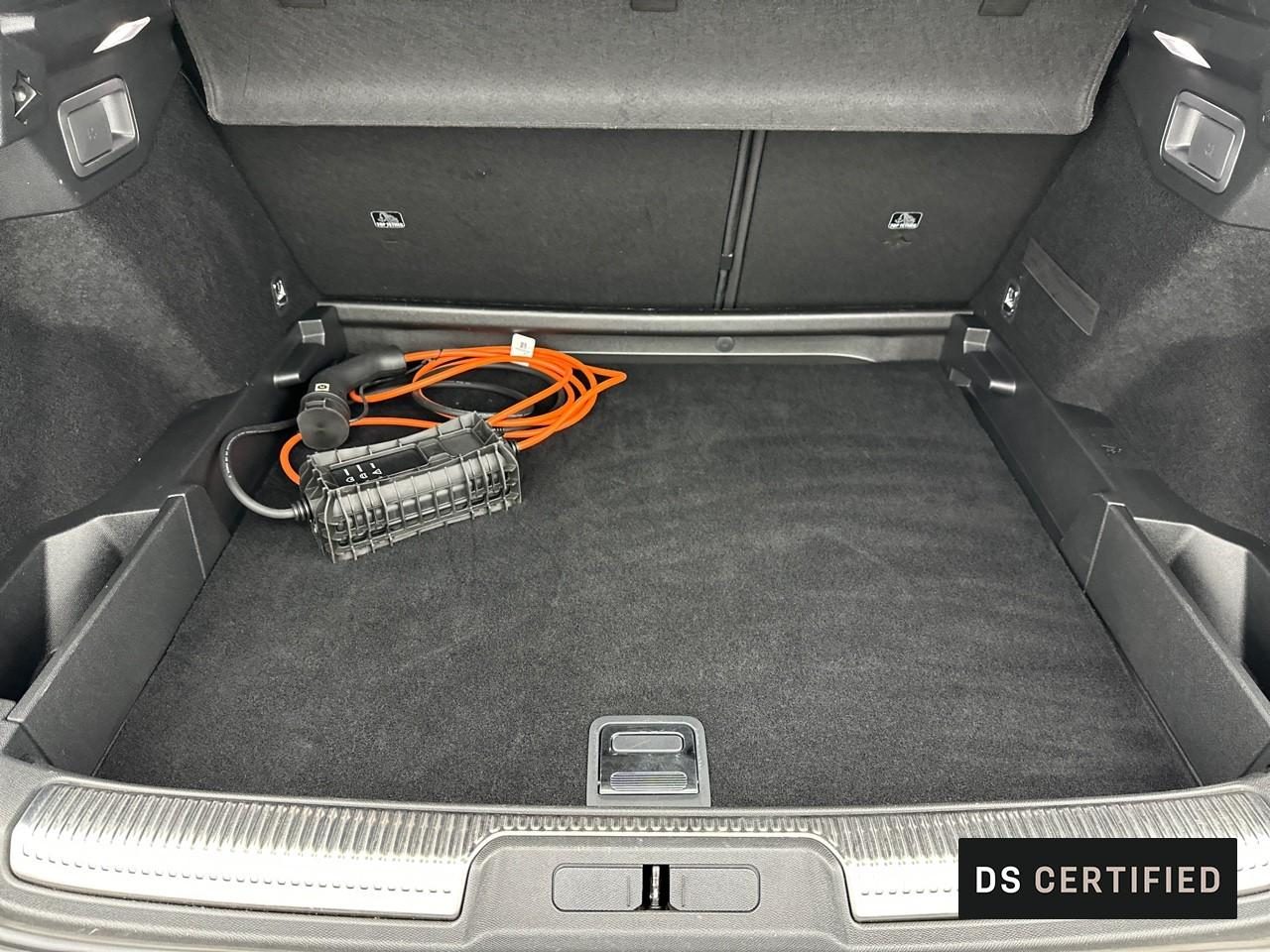 Ds Ds 7 crossback hybride rechargeable e-tense 300 eat8 4x4 opera — photo 14