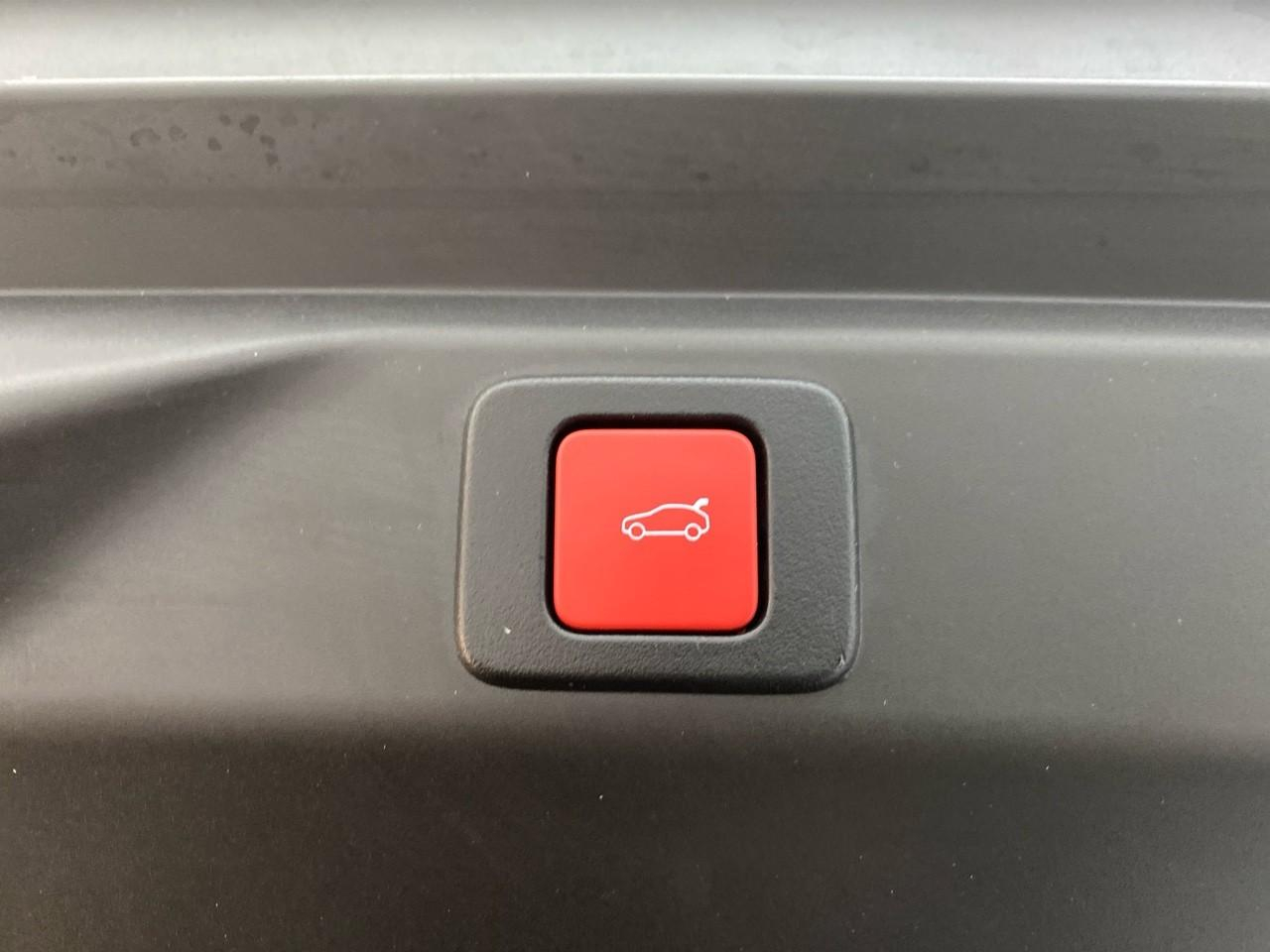 Peugeot 3008 hybrid 145 e-dcs6 gt — photo 20