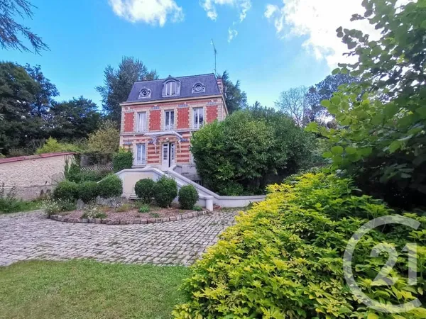 Maison 8 pièces 200 m²