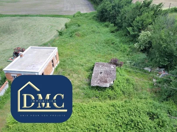 Terrain 2373 m²